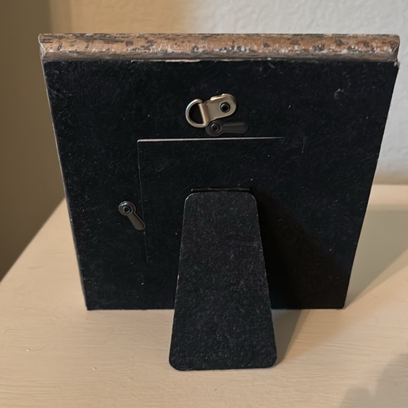 Picture frame - Picture 2 of 6